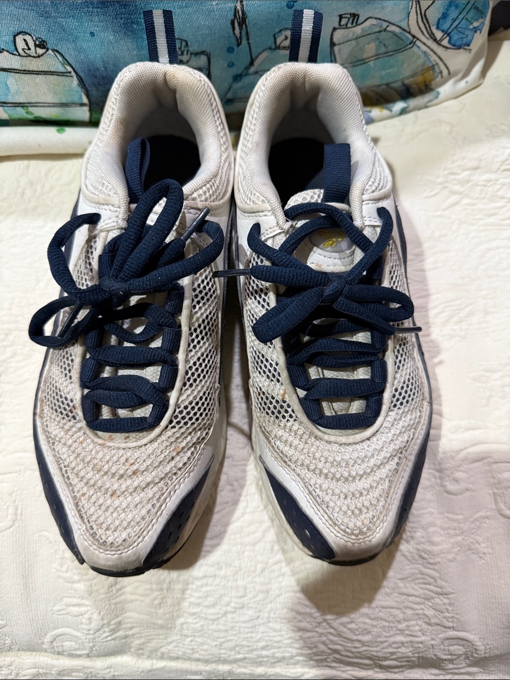 Reebok   White and Navy Mesh Athletic Sneakers size US 6 UK 5